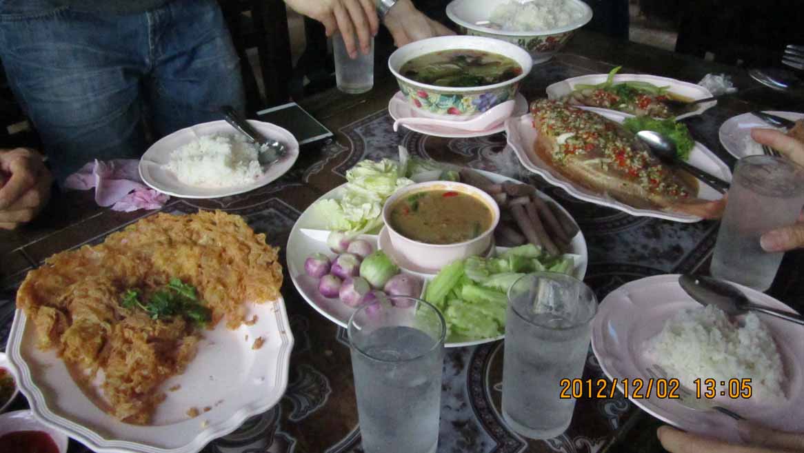 Lunch_at_Malee 07.JPG 92.1K